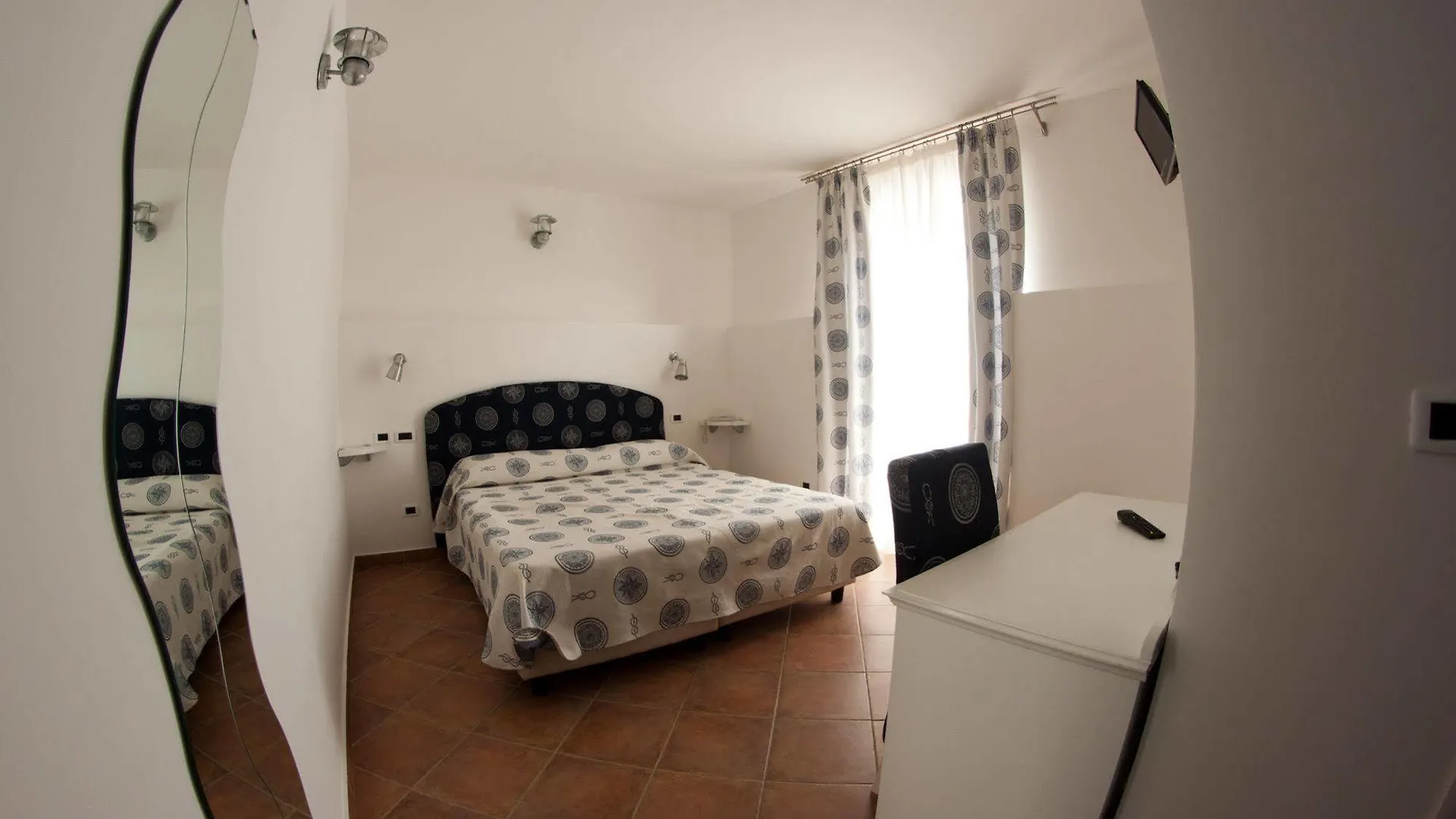 Yachting Club Mare Hotel Gioiosa Marea