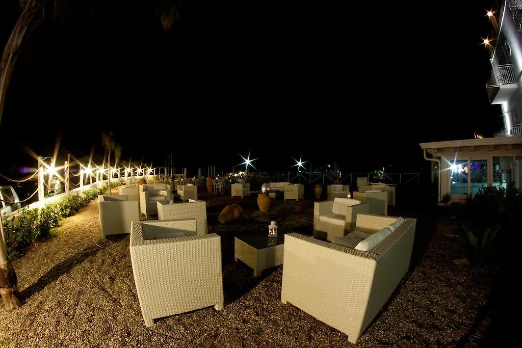 Yachting Club Mare Hotel Gioiosa Marea