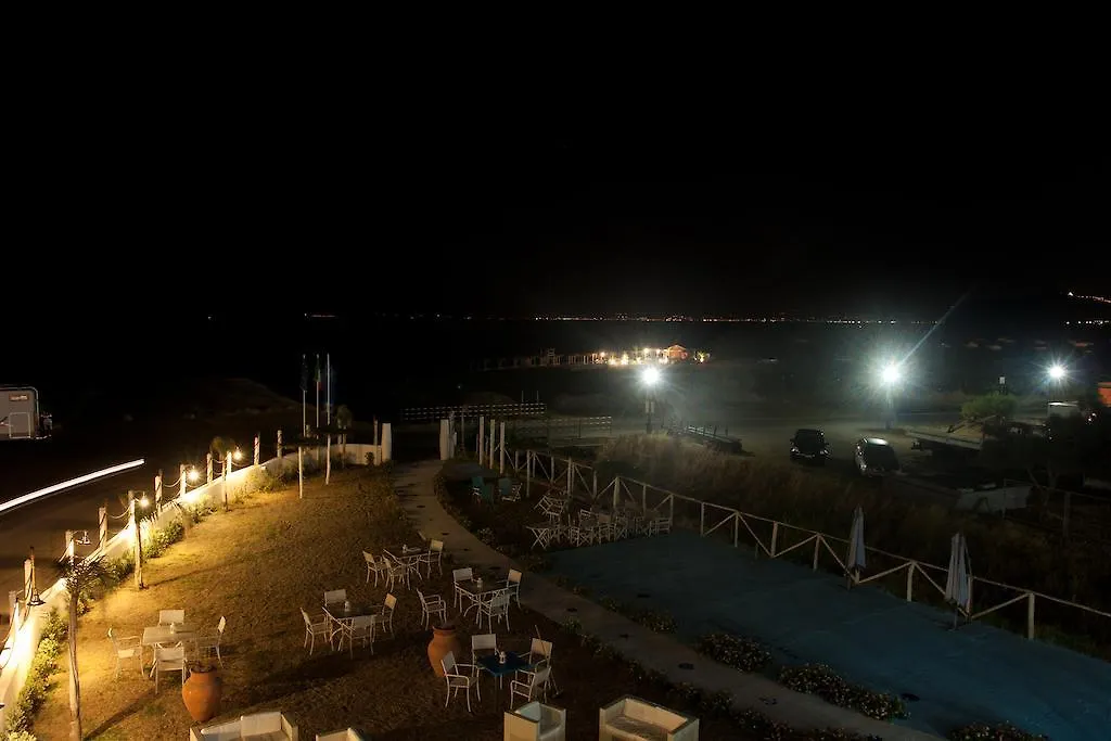 Hotel Yachting Club Mare Gioiosa Marea 3*,